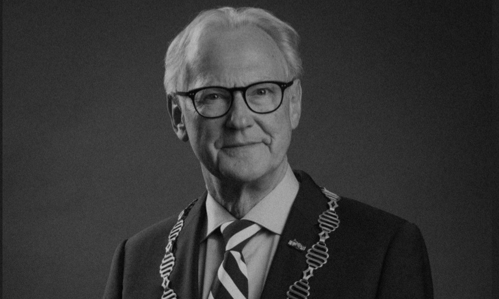 Jan Pieter Lokker, oud-burgemeester Albrandswaard, overleden