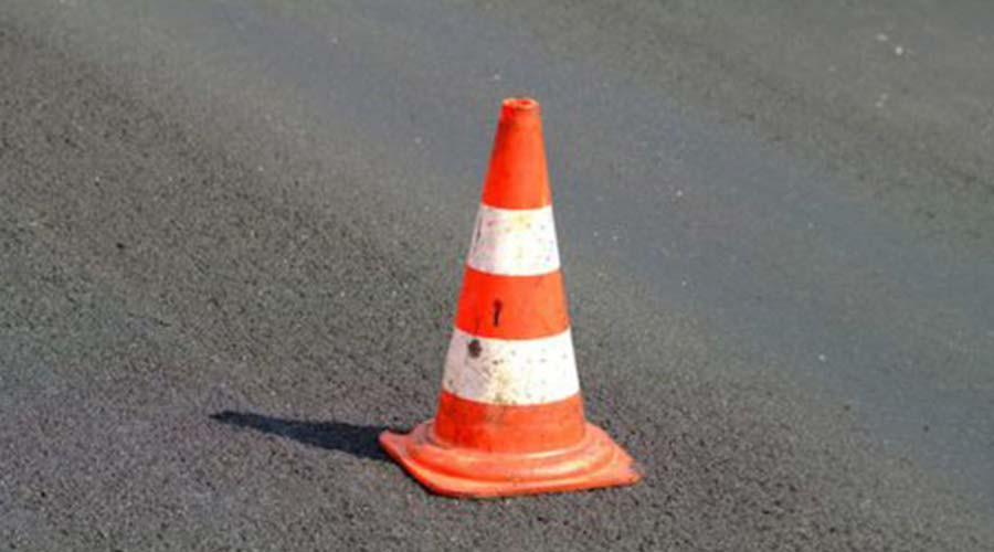 Asfaltonderhoud Boezemweg in Barendrecht in maart