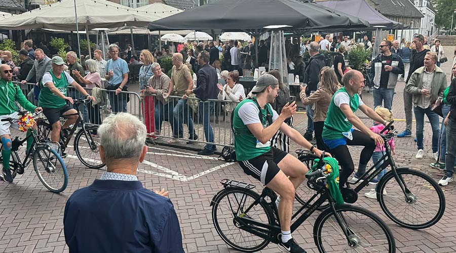 Festiviteiten bij doorkomst Roparun op en rond het Doormanplein