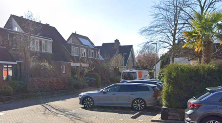 Klachten over parkeren grote voertuigen aan Gaffelaar in Barendrecht