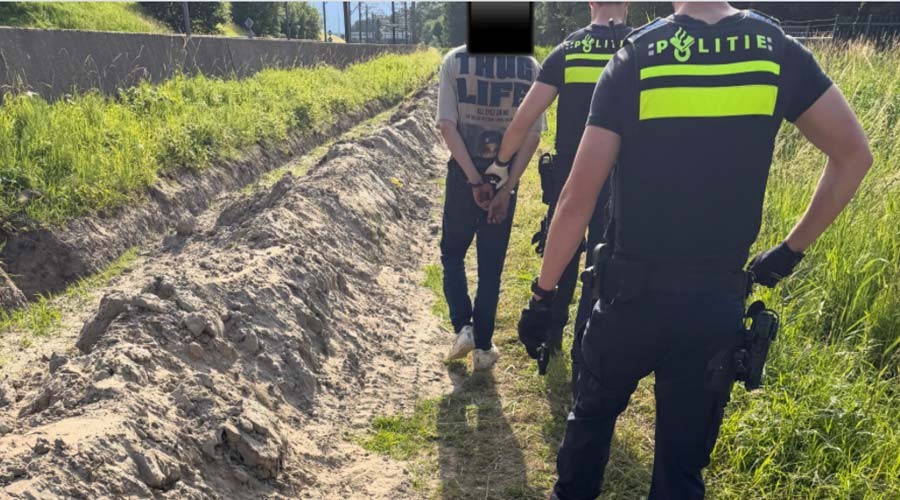 Aanhouding in Barendrecht na het vinden van pepperspray en 2 messen