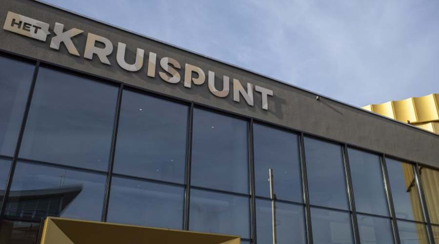 Gratis theatervoorstelling over hulp geven én nodig hebben