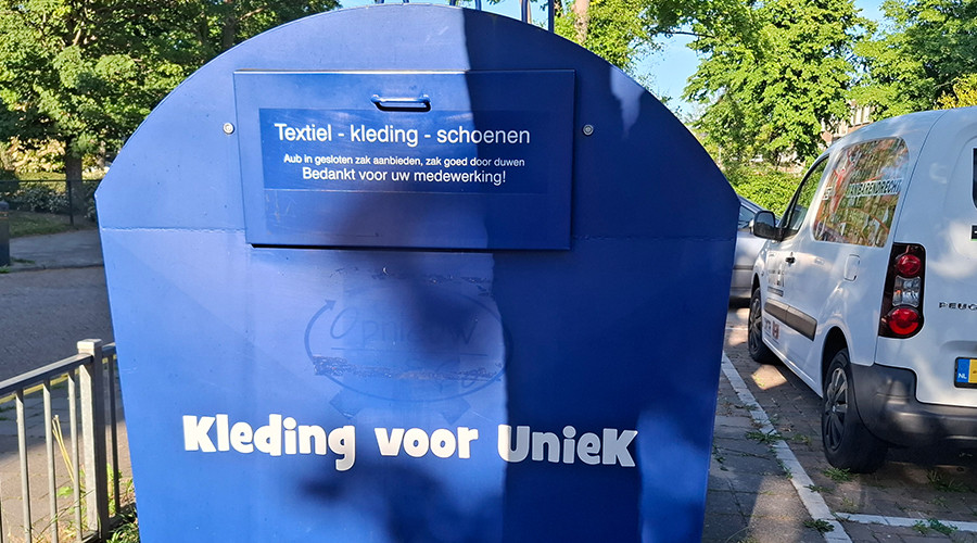 Waar blijft 2e kledingcontainer voor Kledingbank Uniek in Barendrecht?