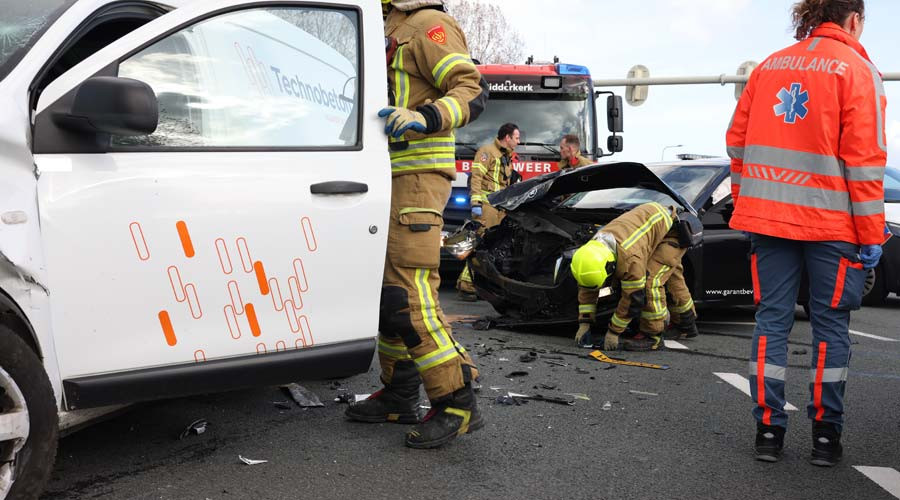 Ongeval op de IJsselmondse Randweg in Barendrecht