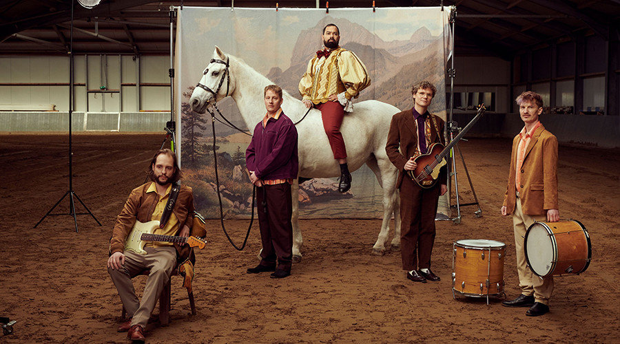 The Best of Peter van Rooijen & band in Theater het Kruispunt