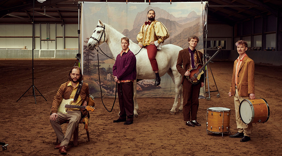 The Best of Peter van Rooijen & band in Theater het Kruispunt