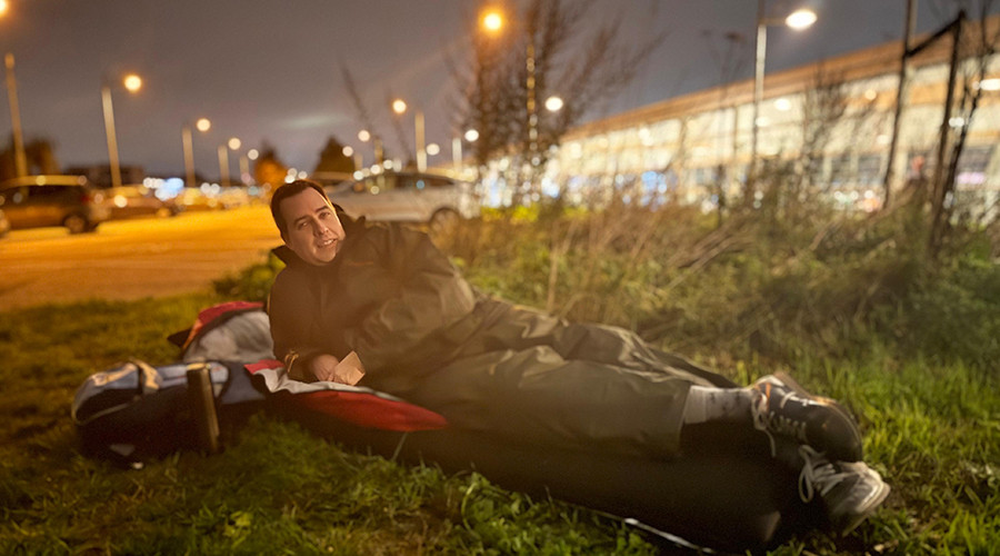 Barendrechtse Wethouder Bol overnacht buiten vanwege dakloosheid