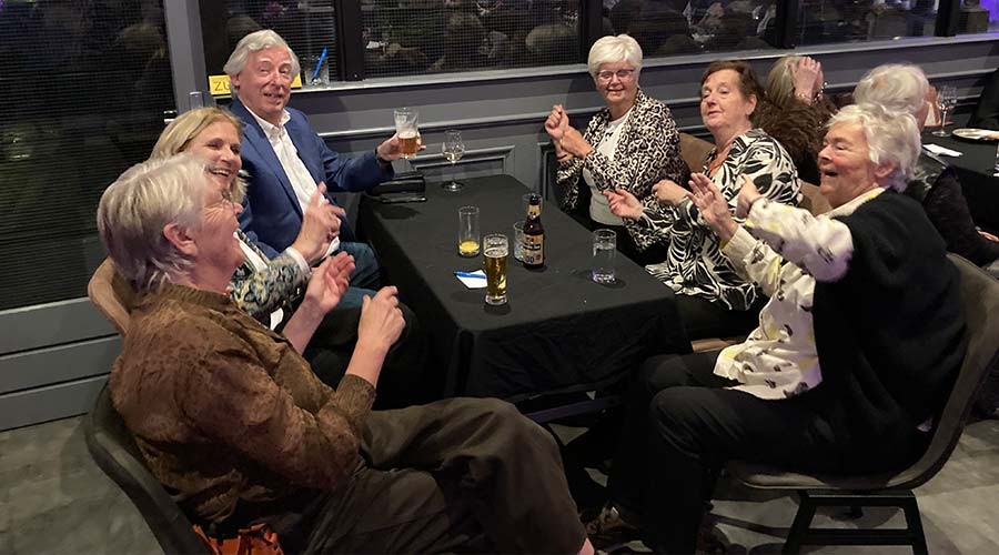 Bridgeclub Sans Atout in Barendrecht viert 80-jarig bestaan