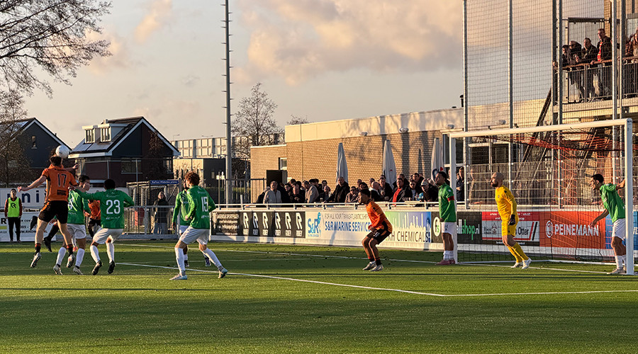 Smitshoek houdt deze keer wel stand en verslaat Capelle