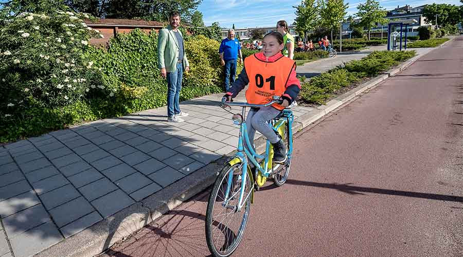 Dagblad010 | Basisscholen Doen Weer Verkeersexamen