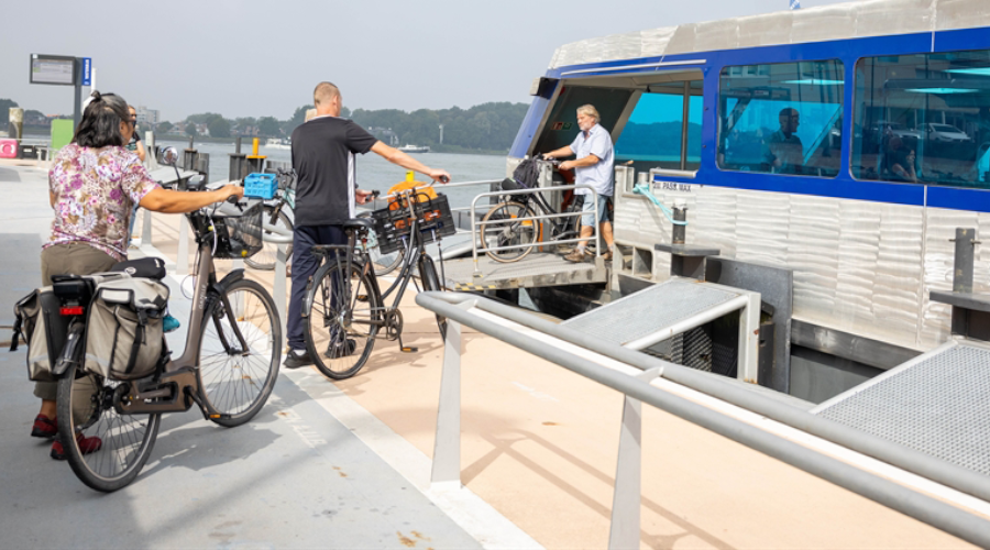 Zekerheid voor Waterbus: drukste lijnen behouden