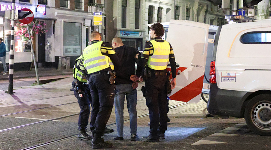 Drie aanhoudingen na vechtpartij bij café op Witte de Withstraat
