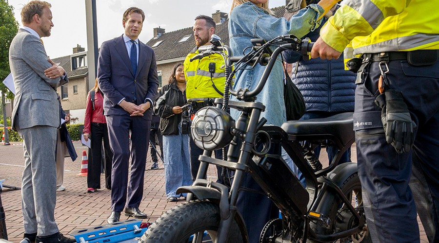 Karremans presenteert in Barendrecht fatbikecheck voor ouders