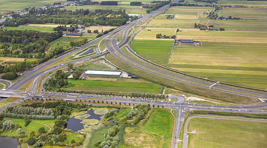 Weekendafsluitingen A16 en A13 voor aansluiten A16 Rotterdam