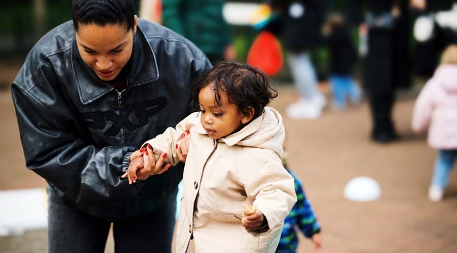 500 bezoekers Peuterfestival Hoogvliet op Stadsboerderij De Oedenstee