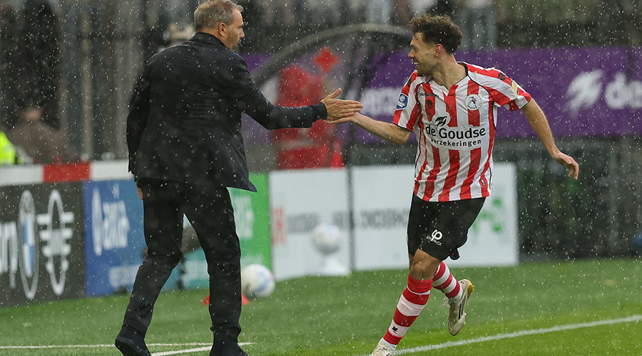 Sparta laat Ajax op Het Kasteel in blessuretijd ontsnappen: 3-3