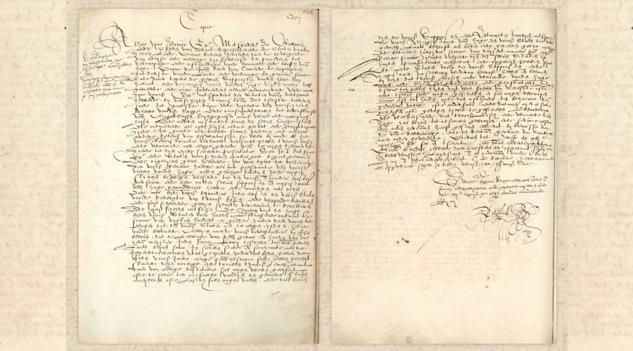 Tentoonstelling over Akte van Redemptie in Atrium van Haags stadhuis