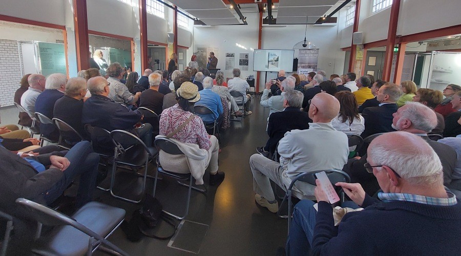 Boek over Scheveningen in WO2 gepresenteerd in Oranjehotel