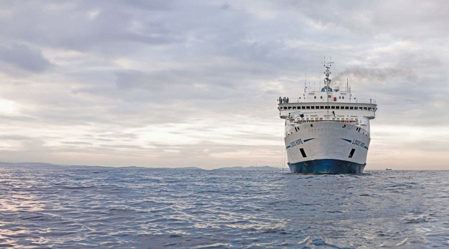 Zendingsschip Logos Hope na 17 jaar terug in Scheveningen