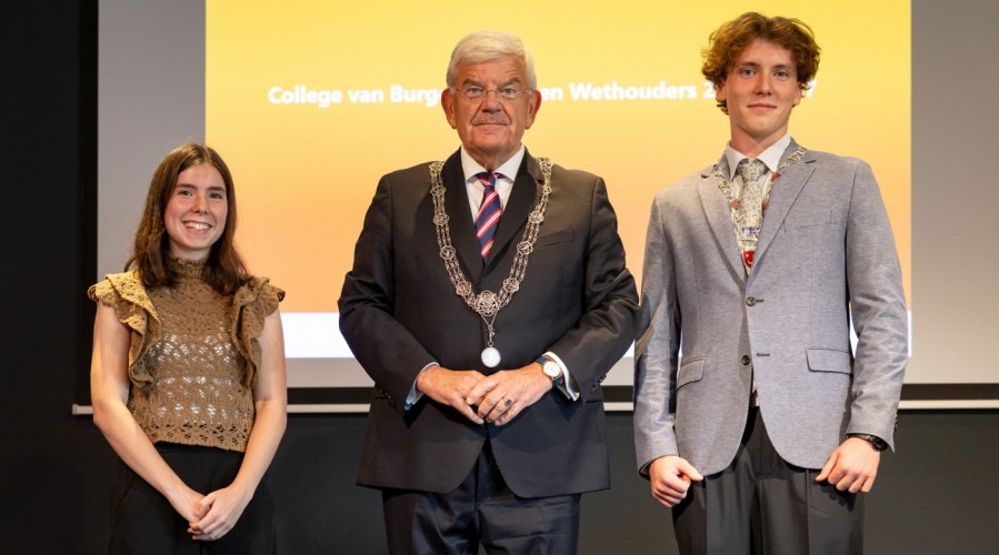 Kyrel geïnstalleerd als nieuwe burgemeester van Madurodam