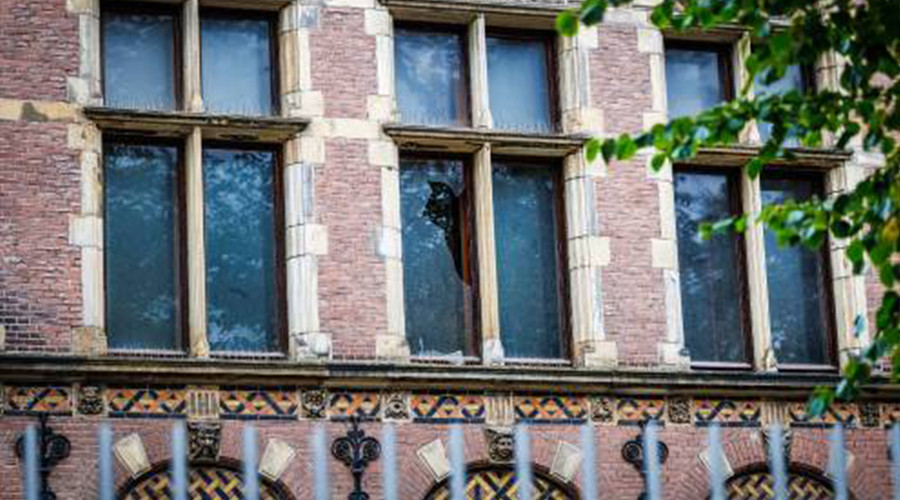 Schade aan Binnenhof door rellen ruim 55.000 euro