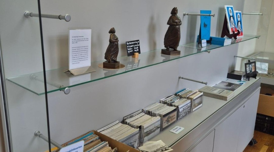 Museum Muzee op Scheveningen houdt uitverkoop