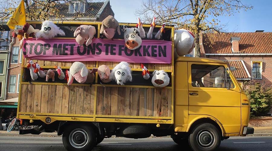 Extinction Rebellion komt zaterdag met beestenwagen naar Gouda