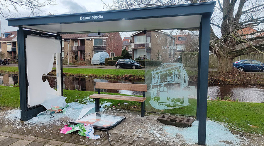 Bushalte aan Dunantsingel in Gouda bij jaarwisseling verder vernield