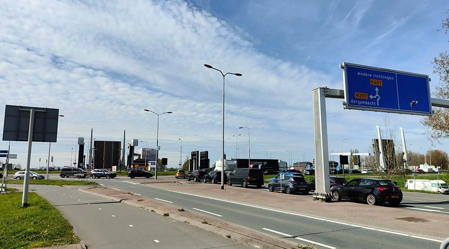 Werkzaamheden aan de zuidelijke Julianasluis in Gouda bijna gereed