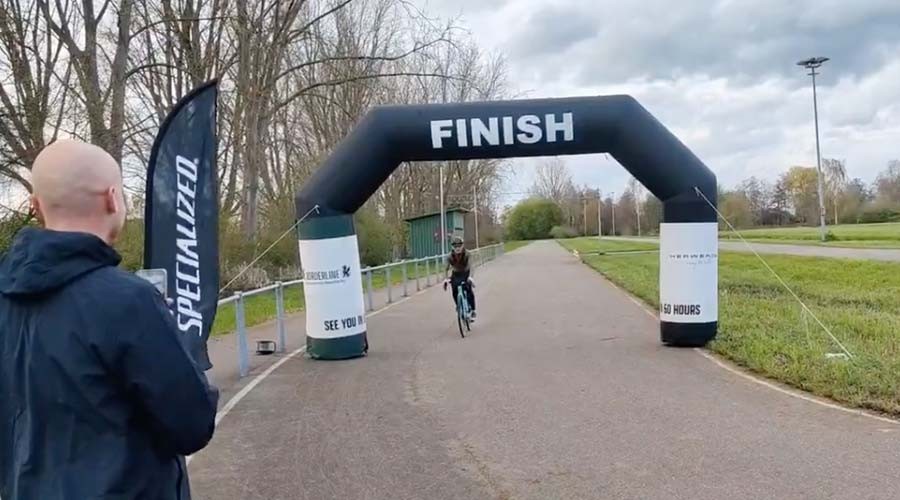Finish bikepacking race Borderline700 zondag in Gouda