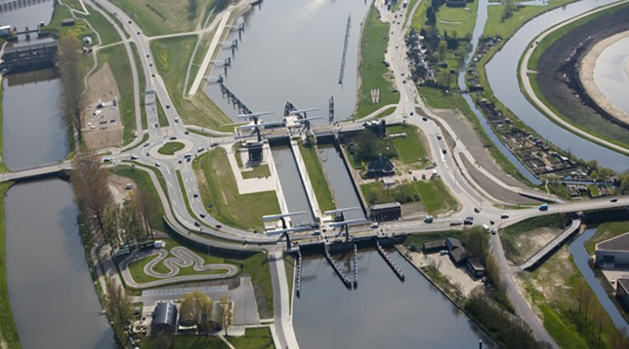 Werkzaamheden aan Julianasluis in Gouda duren paar dagen langer