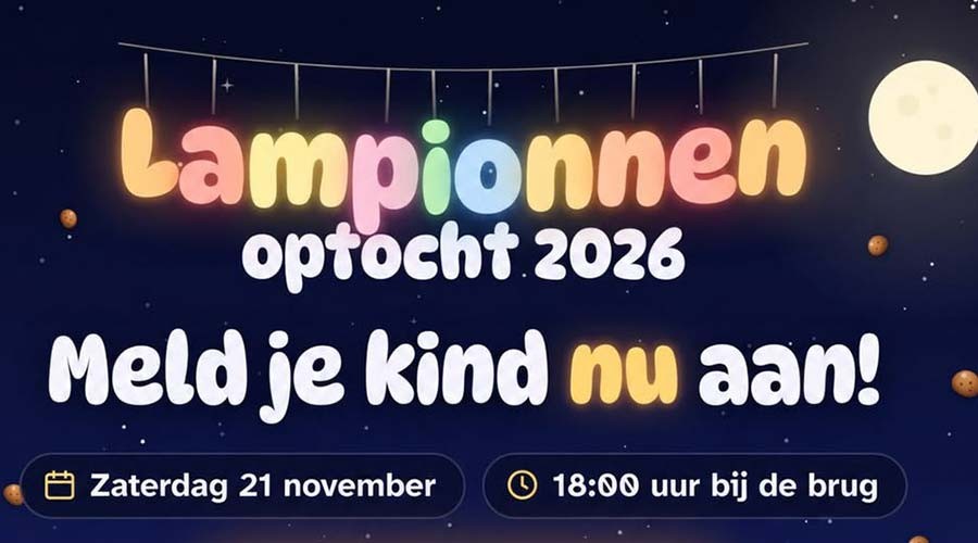 Sinterklaas loopt mee met lampionoptocht door Korte Akkeren in Gouda