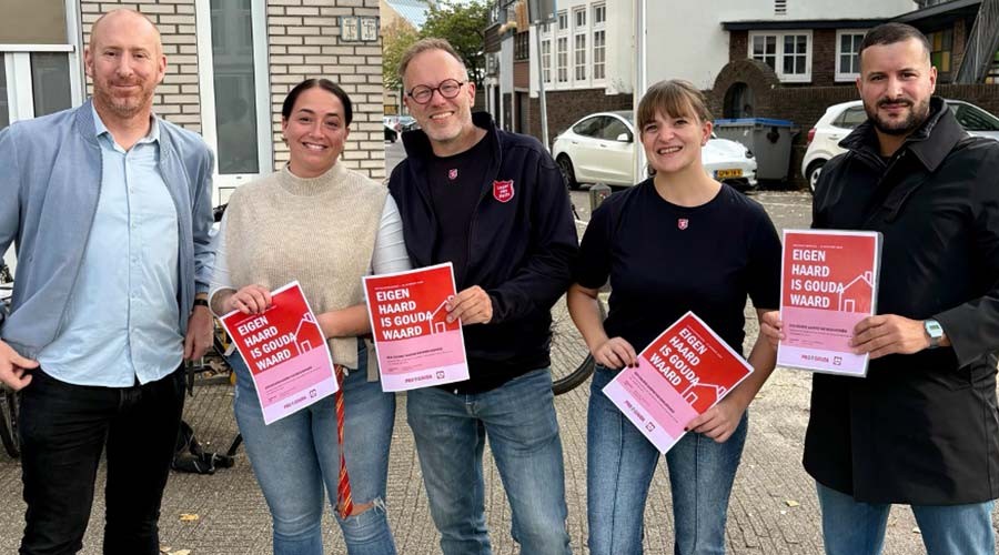 PRO en SP overhandigen initiatiefvoorstel ‘Eigen haard is Gouda waard'
