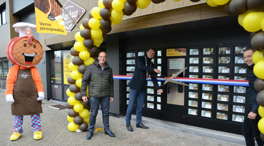 gouds dagblad gouda krijgt grootste stroopwafelautomaat ter wereld