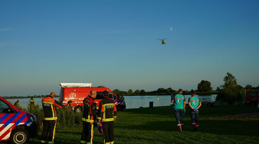 Grote Zoekactie Naar Vermiste Zwemmer. - Oozo.nl