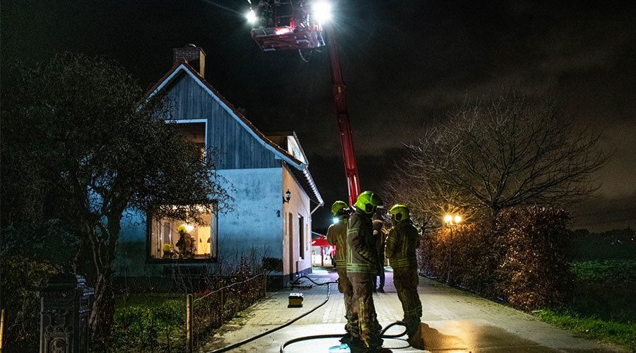 Schoorsteenbrand in Abbenbroek. #Nissewaard #Spijkenisse