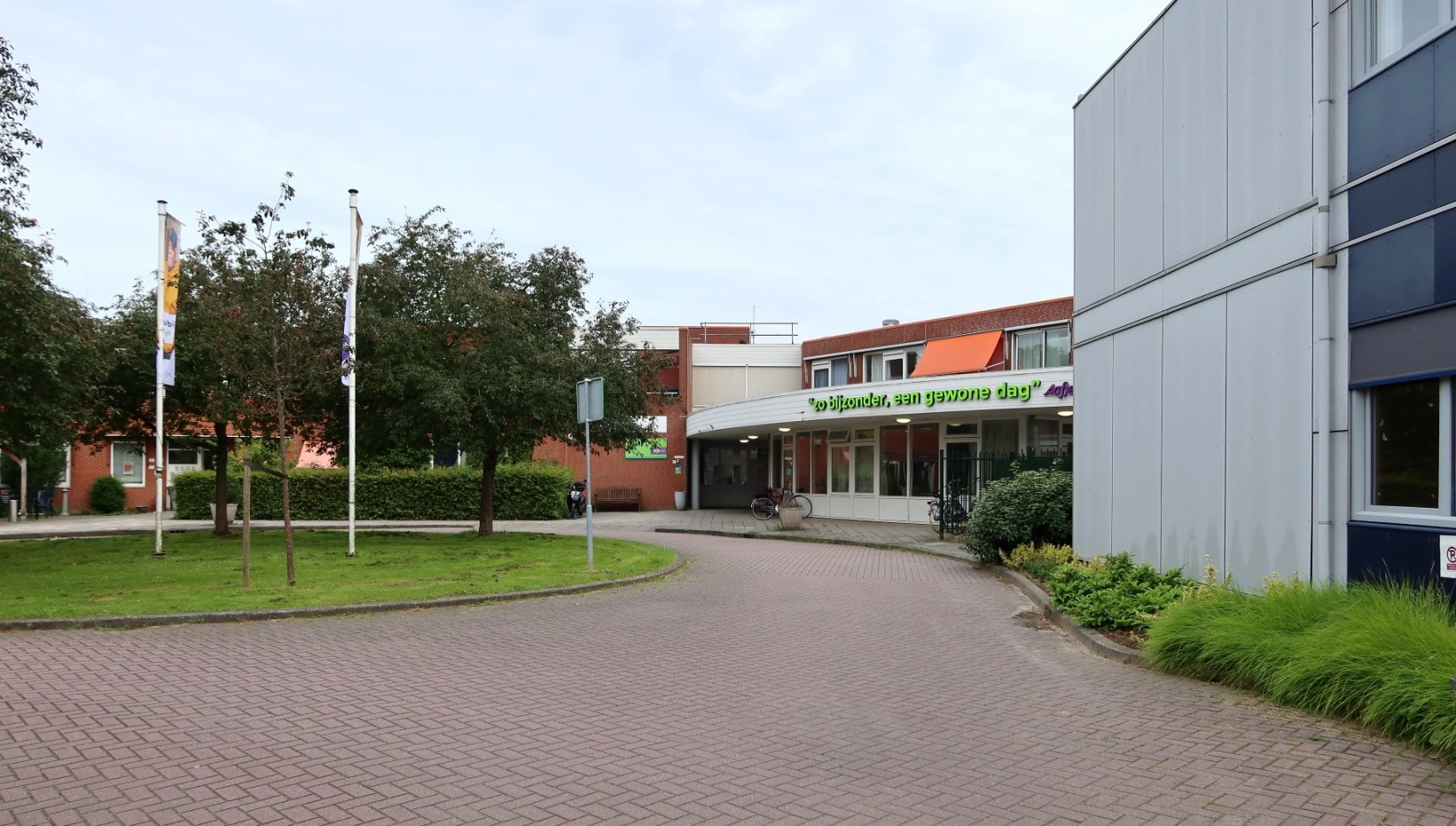 mainImage