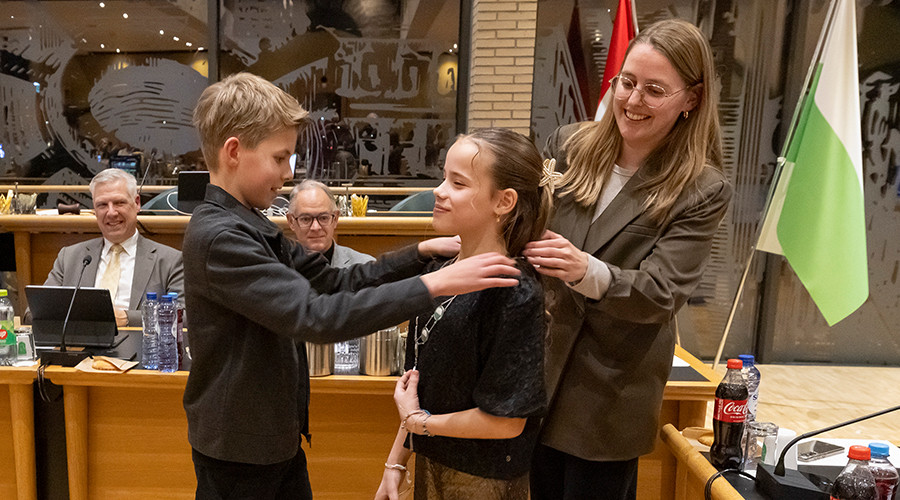 Lisa geïnstalleerd als kinderburgemeester van Ridderkerk