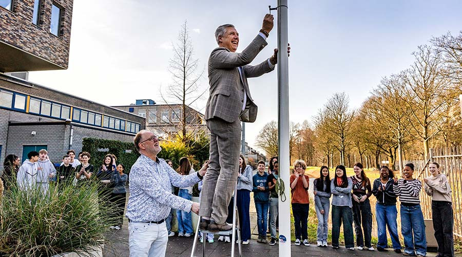 Scholieren meten hoeveelheid stikstof in Ridderkerk