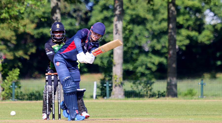 Voorburg verslaat Rotterdam in cricketspektakel