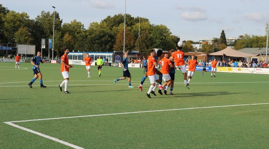 Forum Sport-speler Giovanni Qureshi bekroont 100ste duel met zege