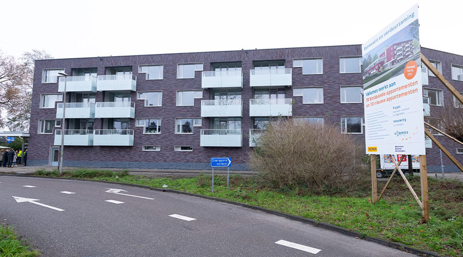 Botsing tussen twee auto’s op kruising Vaartdreef in Zoetermeer