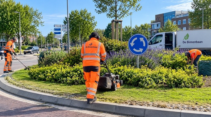De Binnenbaan neemt groenonderhoud rotondes Zoetermeer op zich