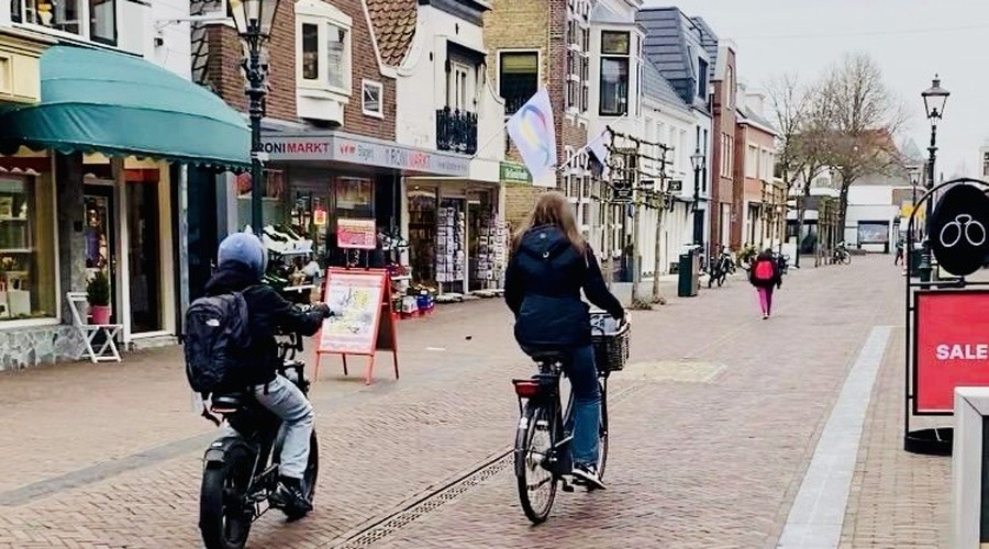 De dupe in Zoetermeer van maatregelen tegen snelle fietsen en fatbikes
